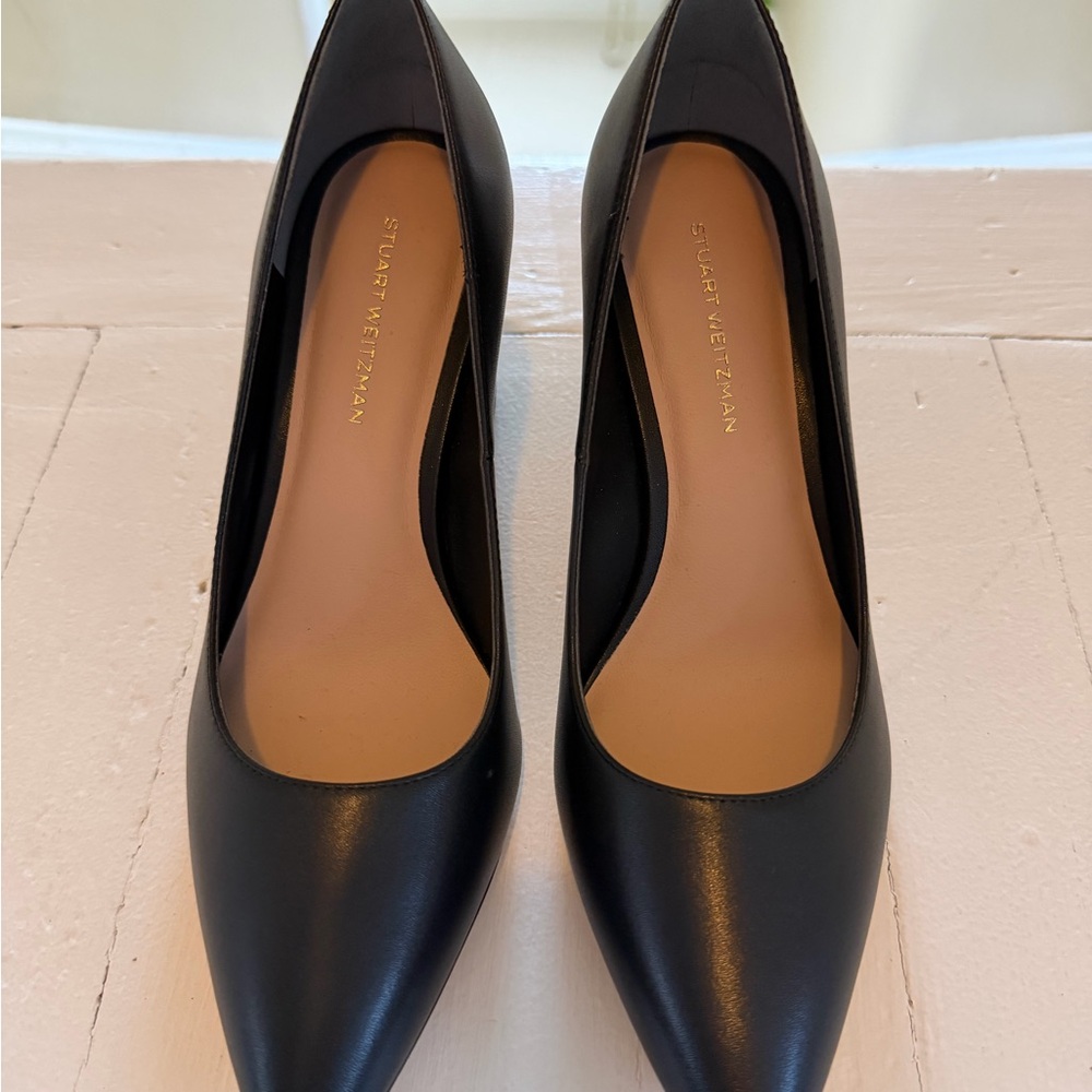 Stuart Weitzman Black Pointed-Toe Leather Pumps